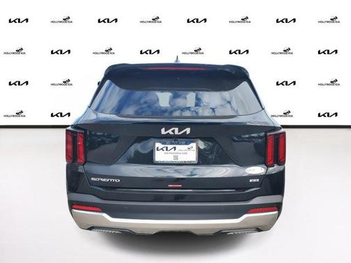 2025 Kia Sorento S
