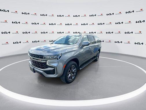 2022 Chevrolet Suburban 4WD Z71