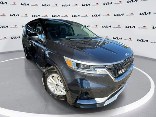 2023 Kia Carnival LX