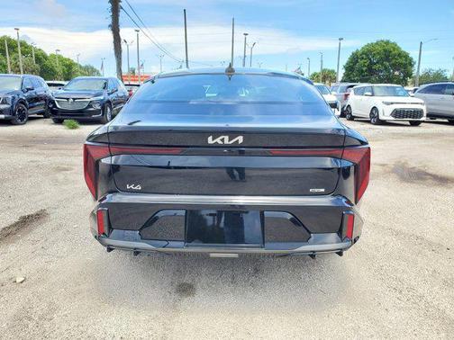 2025 Kia K4 GT-Line Turbo