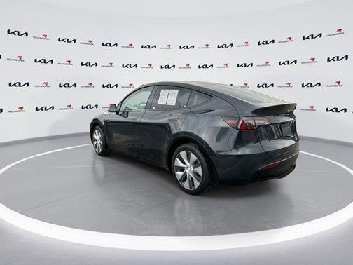 2024 Tesla Model Y Long Range Single Motor Rear-Wheel Drive