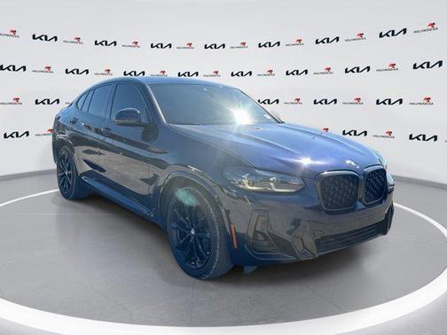 2023 BMW X4 xDrive30i