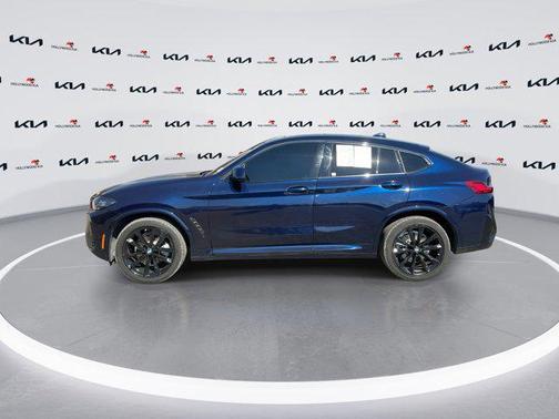 2023 BMW X4 xDrive30i