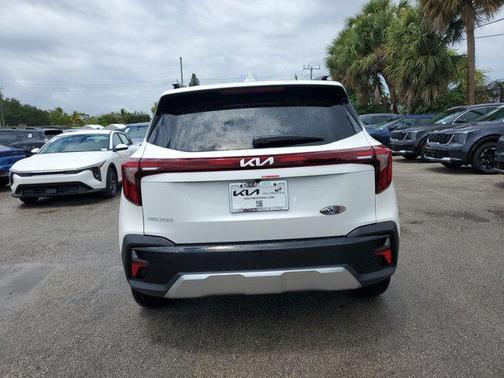 2025 Kia Seltos EX