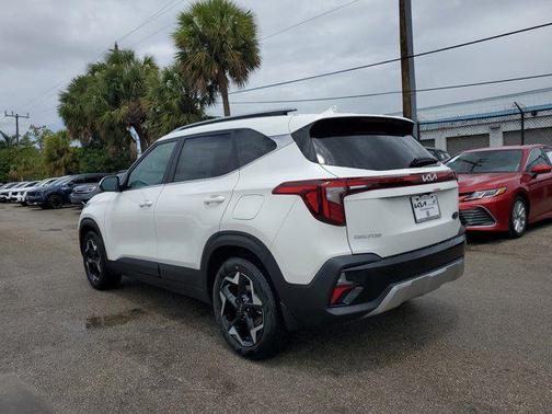 2025 Kia Seltos EX