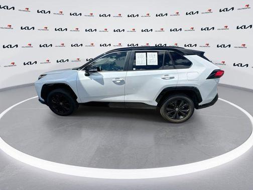 2023 Toyota RAV4 Hybrid SE