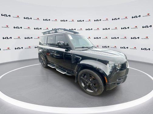 2023 Land Rover Defender X-Dynamic SE