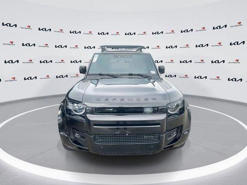 2023 Land Rover Defender X-Dynamic SE