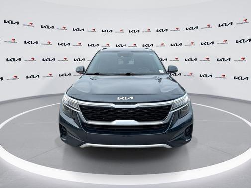 Gravity Gray 2022 Kia Seltos S