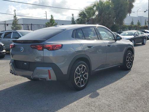 2025 BMW X2 xDrive28i
