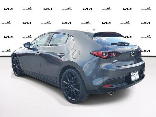 2022 Mazda Mazda3 FWD w/Premium Package
