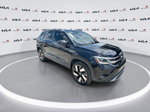 2024 Volkswagen Taos 1.5T SEL