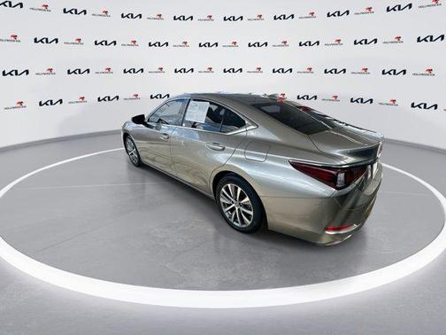 2021 Lexus ES 350 Base