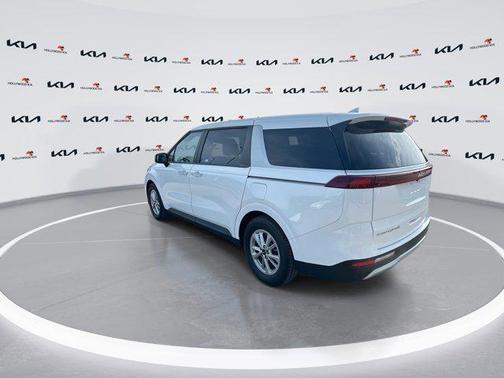 Snow White Pearl 2022 Kia Carnival LXS