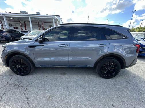 2023 Kia Sorento SX