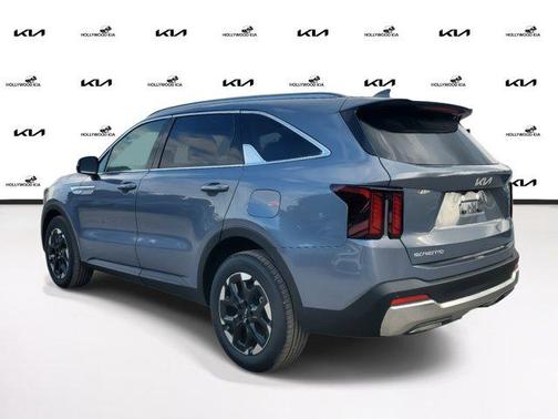 2025 Kia Sorento S