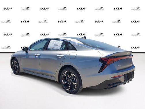 2025 Kia K5 GT-Line