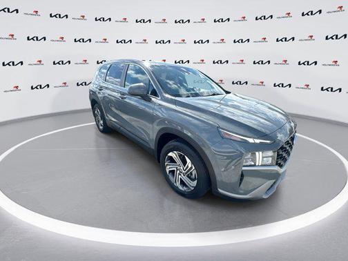 2022 Hyundai SANTA FE SE