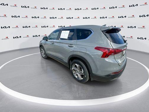 2022 Hyundai SANTA FE SE