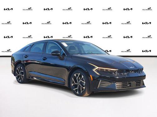 2025 Kia K5 EX