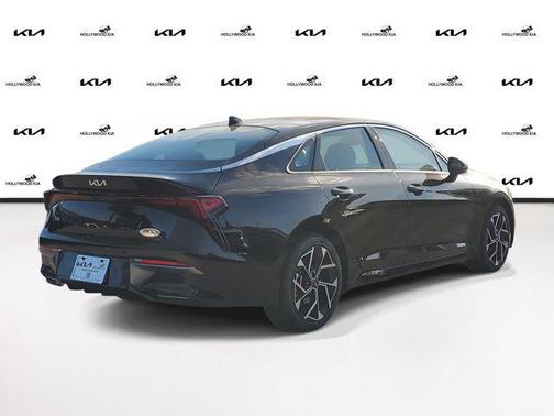 2025 Kia K5 EX