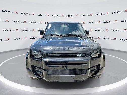 2024 Land Rover Defender X-Dynamic SE