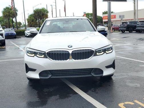 2020 BMW 330 i