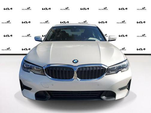 2020 BMW 330 i