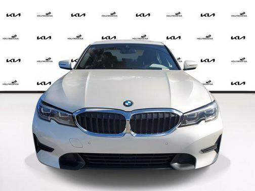 2020 BMW 330 i