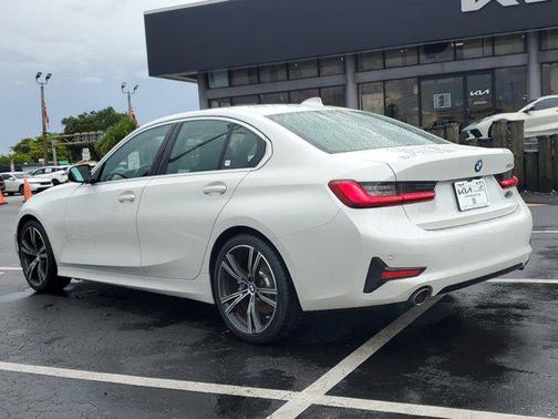 2020 BMW 330 i