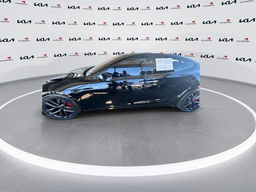 2022 Tesla Model S Plaid