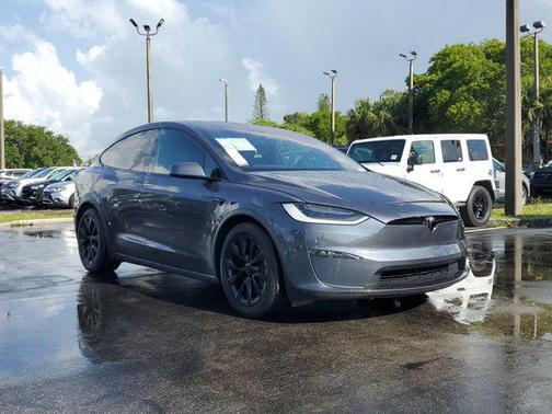2022 Tesla Model X Base