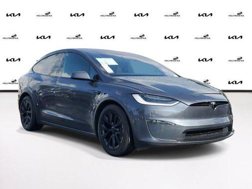 2022 Tesla Model X Base