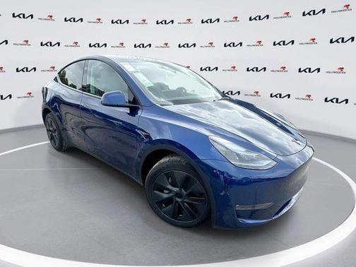 2025 Tesla Model Y Long Range