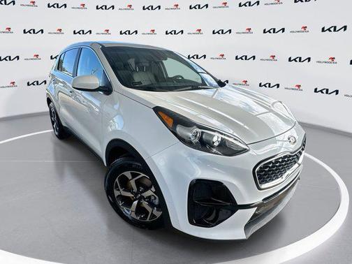 2022 Kia Sportage LX