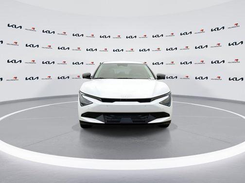 2025 Kia EV6 Wind