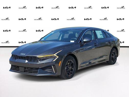 2025 Kia K5 LXS