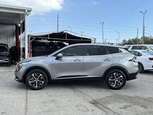 2024 Kia Sportage EX