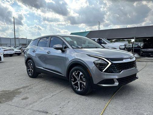 2024 Kia Sportage EX