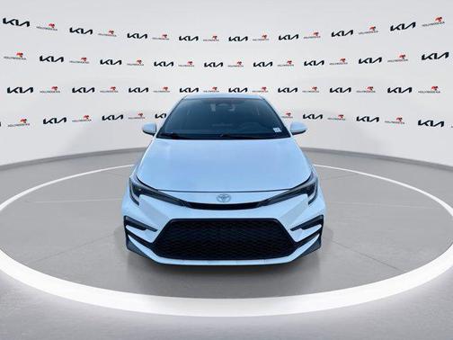 Ice Cap 2023 Toyota Corolla SE