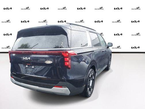 2025 Kia Carnival EX