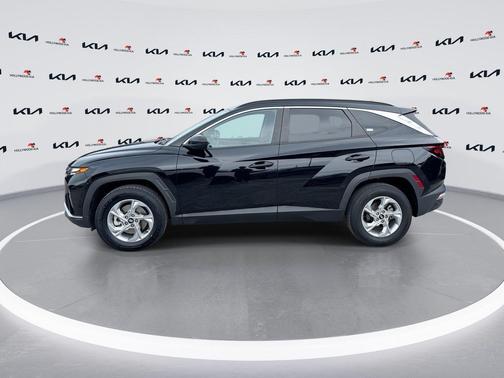 Black Pearl 2024 Hyundai TUCSON SEL