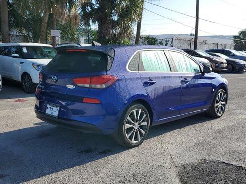 2020 Hyundai Elantra GT Base