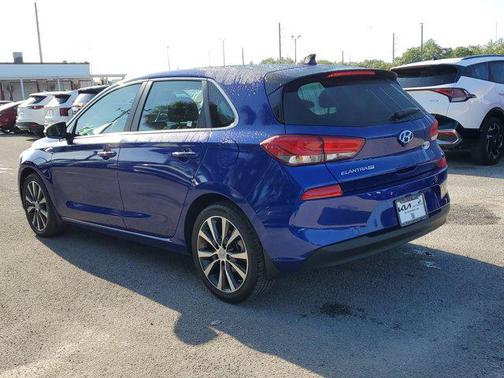 2020 Hyundai Elantra GT Base