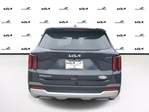 2025 Kia Sorento LX