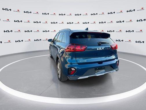 2022 Kia Niro LX