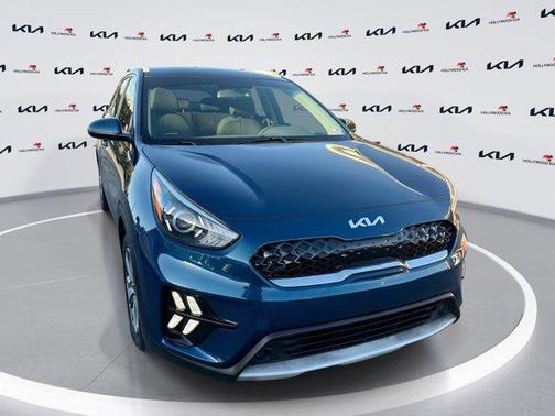 2022 Kia Niro LX