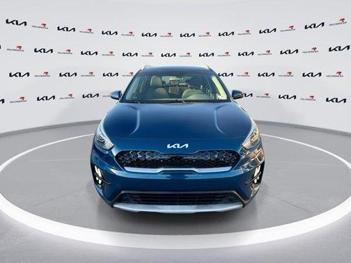 2022 Kia Niro LX