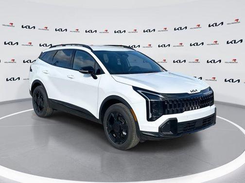 Glacial White Pearl 2026 Kia Sportage X-Line