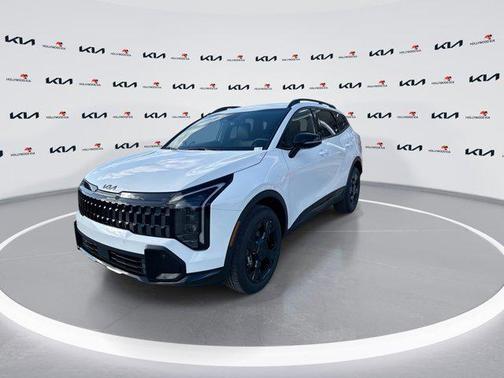 Glacial White Pearl 2026 Kia Sportage X-Line